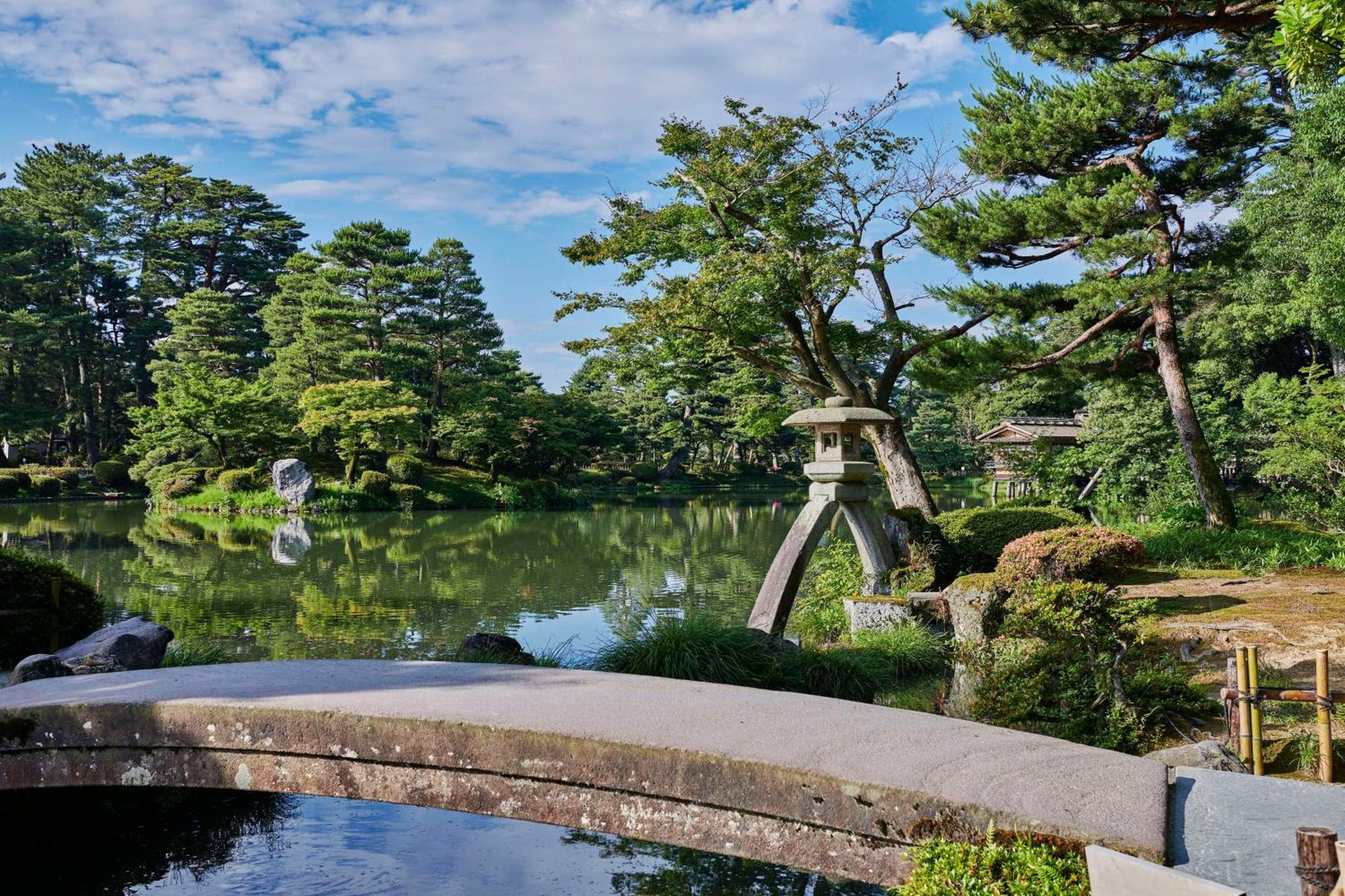 Hyatt Centric Kanazawa Exteriér fotografie Shinden's North Garden